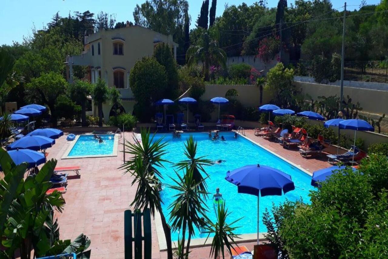 Hotel Grotticelle Capo Vaticano Exteriör bild