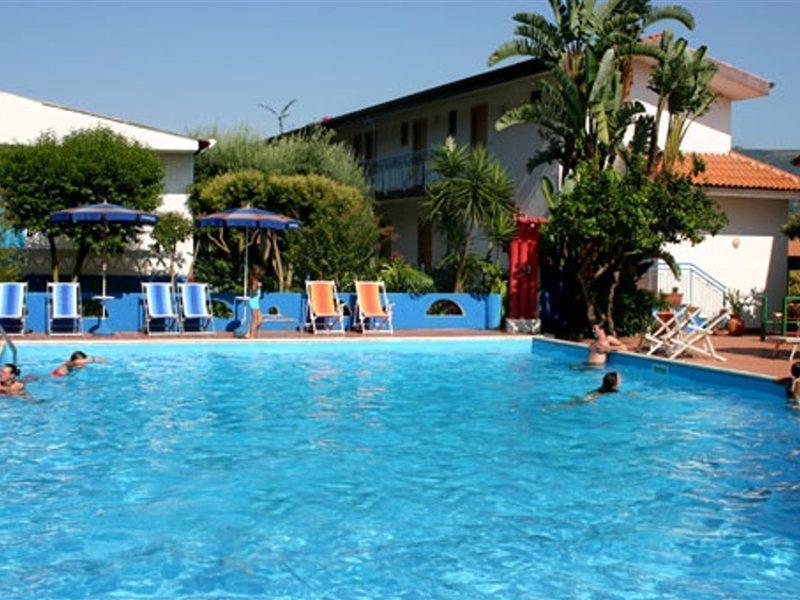 Hotel Grotticelle Capo Vaticano Exteriör bild